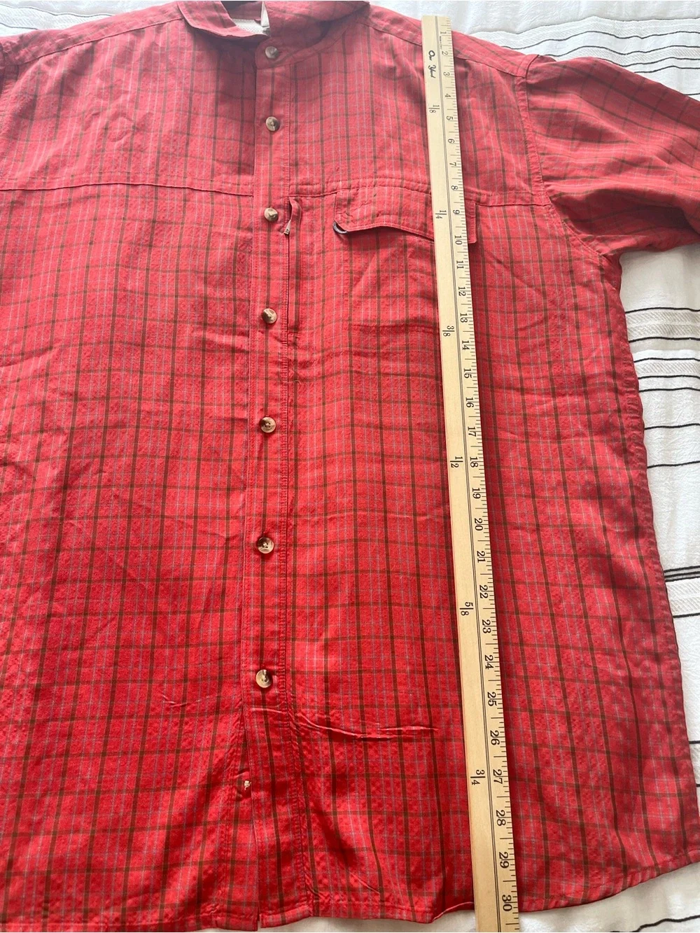 The North Face Men's Lg Red Plaid Short-Sleeve Button-Up Shirt Modal/Poly Blend
